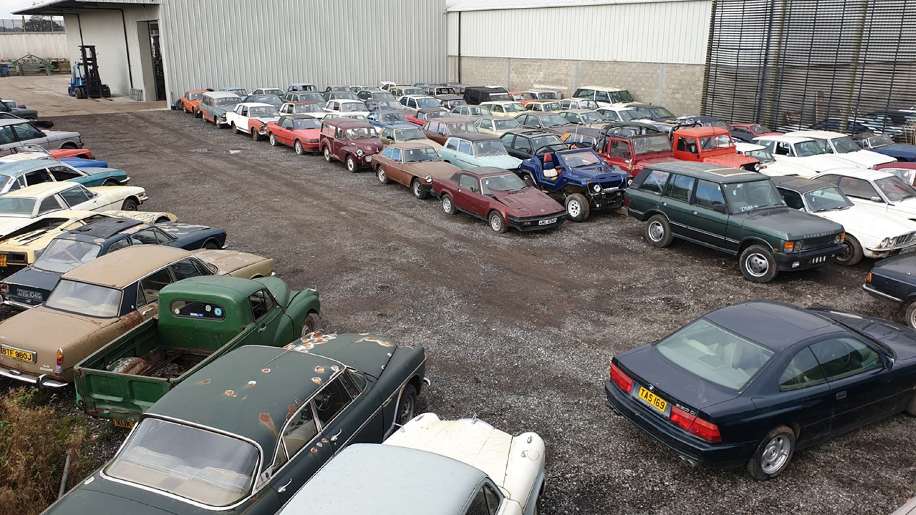 135 car barn find auction British Auctioneer For Hire